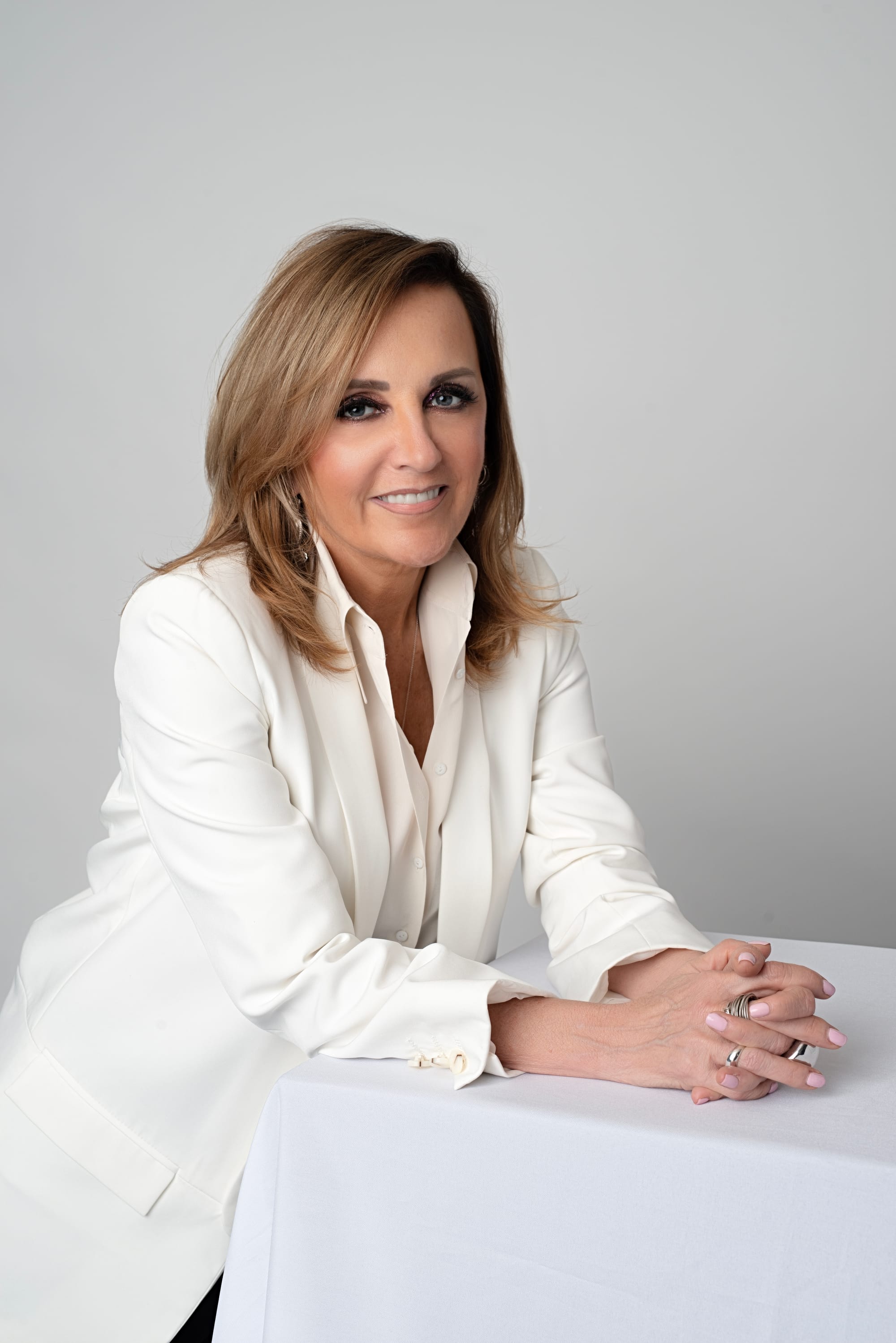 Ana María Olabuenaga