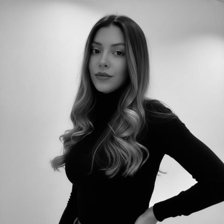 Miroslava: abrazo tu nombre