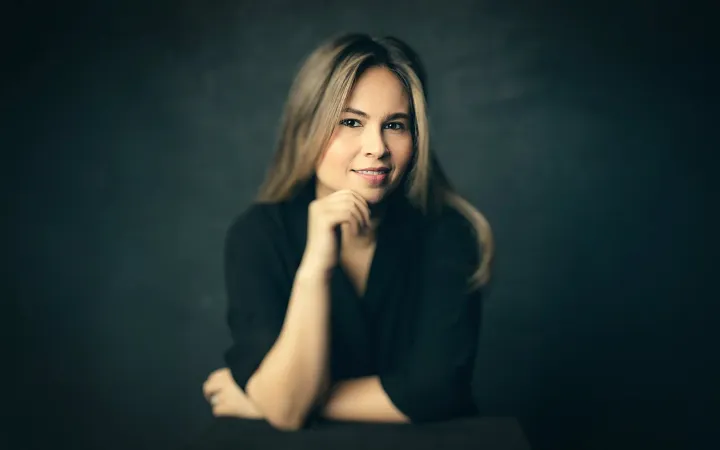 La modernidad institucional: o eres coartada o eres “loca”